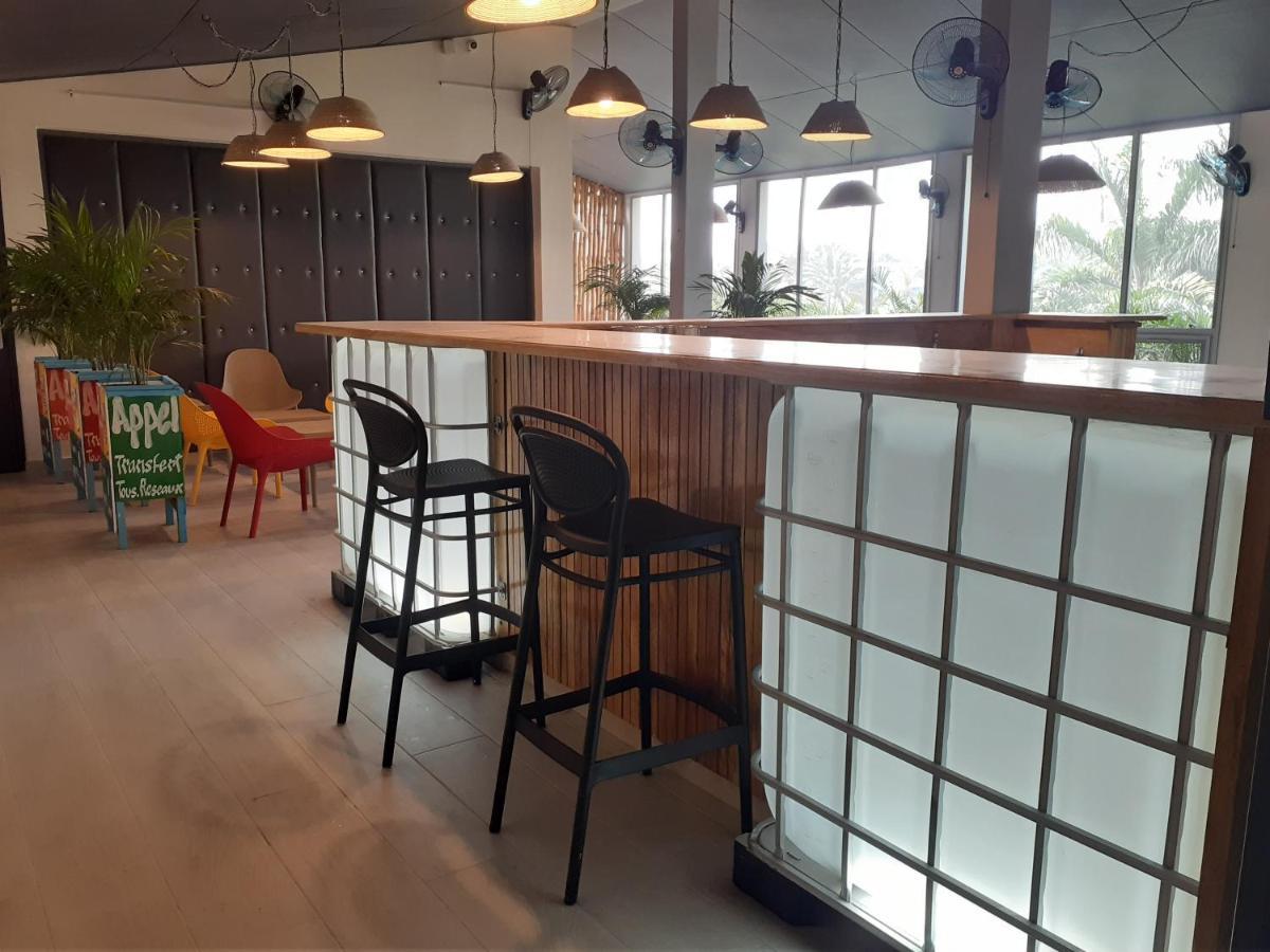 Residence Bertille Abidjan Cocody Экстерьер фото